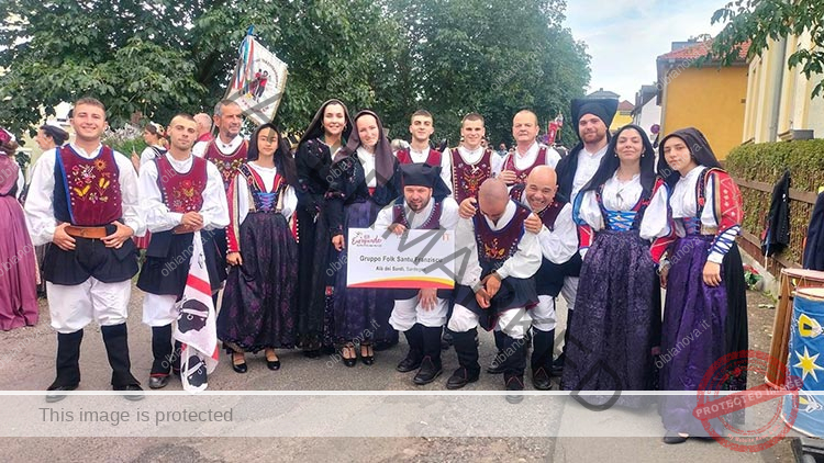 Foto pagina Facebook gruppo folk Santu Franziscu